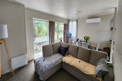 Photo of property in 21 Shearwater Street, One Tree Point, 0118