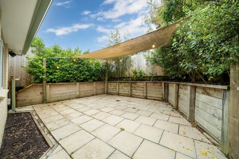 Photo of property in 49a Raroa Terrace, Tawa, Wellington, 5028