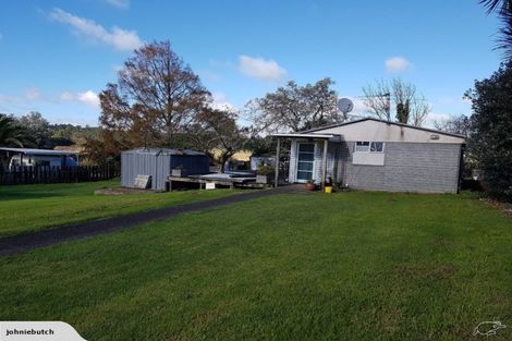 Photo of property in 351 Main Road, Huapai, Kumeu, 0810