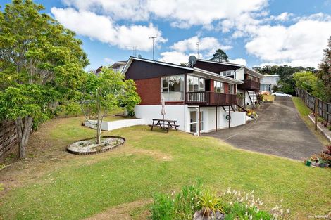 Photo of property in 2/14 Ensign Place, Hillcrest, Auckland, 0627