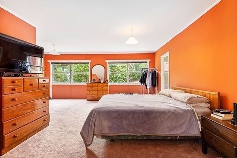 Photo of property in 59 Sunrise Boulevard, Tawa, Wellington, 5028