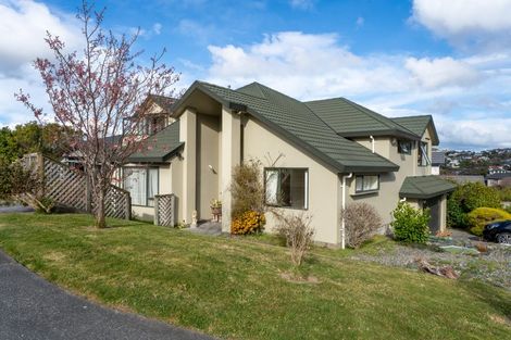 Photo of property in 16 Waverton Terrace, Churton Park, Wellington, 6037