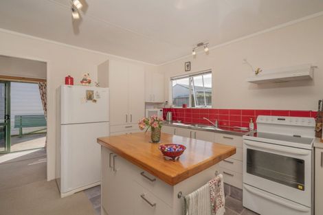 Photo of property in 31 Whitby Avenue, Whitianga, 3510