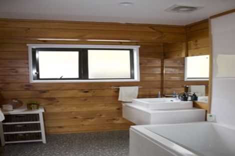 Photo of property in 47 Stillwater Crescent, Stillwater, Silverdale, 0993