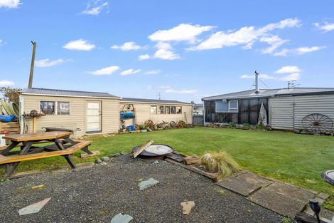 Photo of property in 215 Mcquarrie Street, Kingswell, Invercargill, 9812