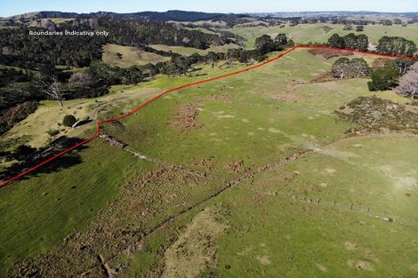 Photo of property in 132b Gatfield Road, Kaukapakapa, 0873