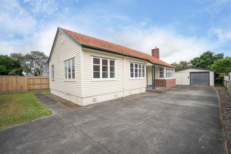 Photo of property in 6 Rangiora Avenue, Roslyn, Palmerston North, 4414