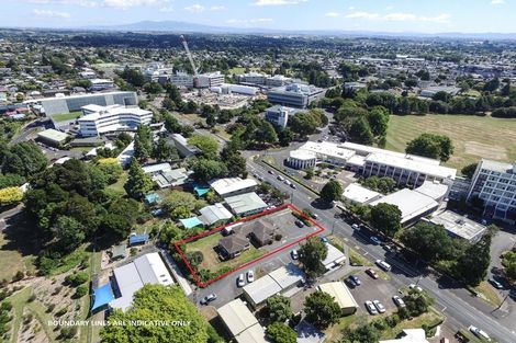 Photo of property in 196 Hillcrest Road, Hillcrest, Hamilton, 3216