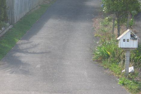 Photo of property in 2/19a Heathglen Place, Bayview, Auckland, 0629