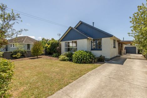 Photo of property in 52 Lambeth Crescent, Redwood, Christchurch, 8051