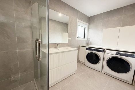 Photo of property in 17 Tui Vale Road, Shelly Park, Auckland, 2014