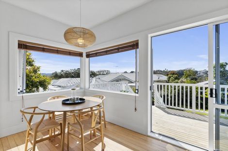 Photo of property in 125 Warnock Street, Westmere, Auckland, 1022