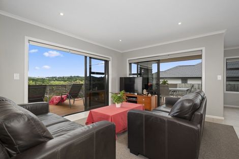 Photo of property in 30 Caldera Crescent, Pyes Pa, Tauranga, 3112