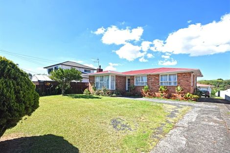 Photo of property in 33 Blake Road, Mangere East, Auckland, 2024