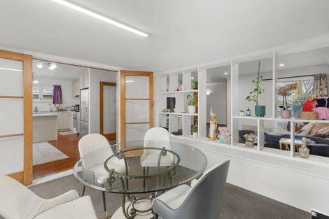 Photo of property in 33 Acacia Avenue, Upper Riccarton, Christchurch, 8041