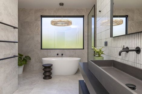 Photo of property in 35 Pukenamu Road, Rainbow Point, Taupo, 3330