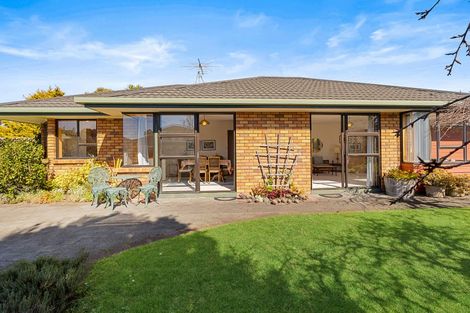 Photo of property in 21b Settlers Grove, Orewa, 0931