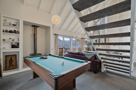Photo of property in 21 Watts Road, Fernhill, Queenstown, 9300