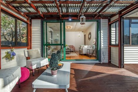 Photo of property in 12 Pomaria Road, Henderson, Auckland, 0610