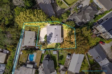 Photo of property in 13 Archers Road, Hillcrest, Auckland, 0629