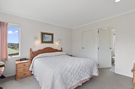 Photo of property in 4 Golden Heights, Hairini, Tauranga, 3112