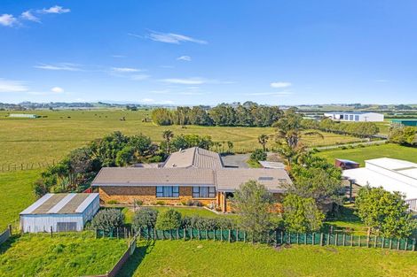 Photo of property in 242 Baylys Coast Road, Dargaville, 0377