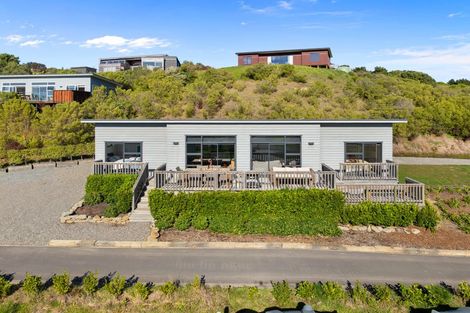 Photo of property in 7 Tama Road, Riversdale Beach, Masterton, 5872