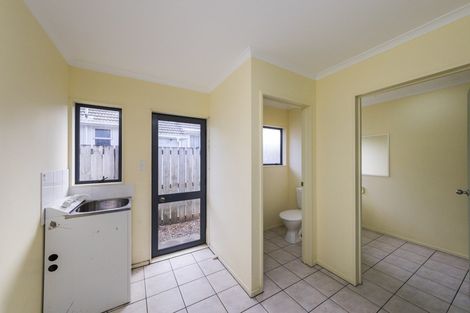 Photo of property in 1 Tilbury Avenue, Hokowhitu, Palmerston North, 4410