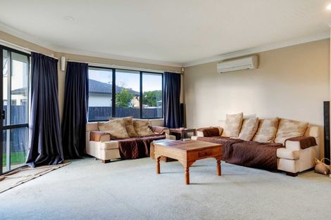 Photo of property in 5a Rewa Street, New Lynn, Auckland, 0600