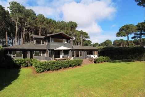 Photo of property in 800 Matarangi Drive, Matarangi, Whitianga, 3592