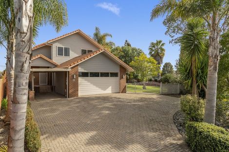 Photo of property in 11 Hinton Place, Pyes Pa, Tauranga, 3112