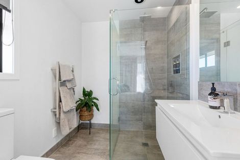 Photo of property in 10 Stevenson Drive, Papamoa, 3118