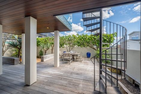 Photo of property in 1/13 Takutai Avenue, Bucklands Beach, Auckland, 2012