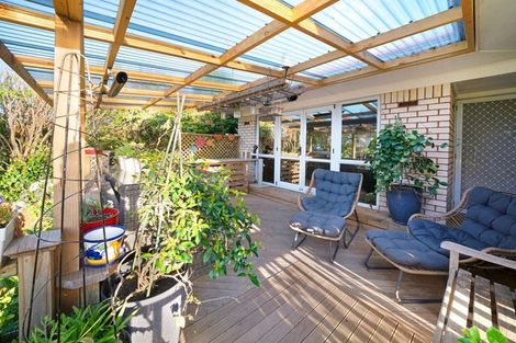 Photo of property in 27 Walters Road, Takanini, 2112