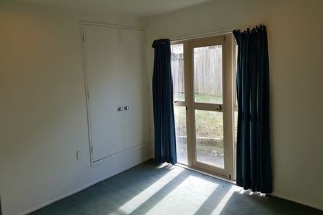Photo of property in 8a Blockhouse Bay Road, Avondale, Auckland, 1026