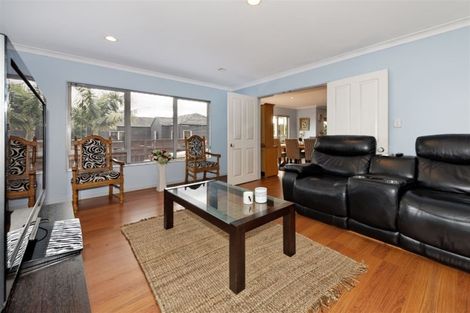 Photo of property in 83a Mt Lebanon Crescent, The Gardens, Auckland, 2105