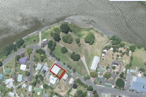 Photo of property in 8 Marine Parade, Wairoa, 4108