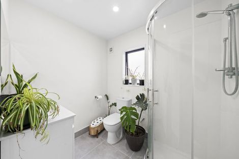 Photo of property in 5e James Road, Manurewa, Auckland, 2102