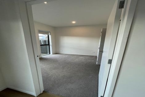 Photo of property in 2d Pinero Place, Bucklands Beach, Auckland, 2014