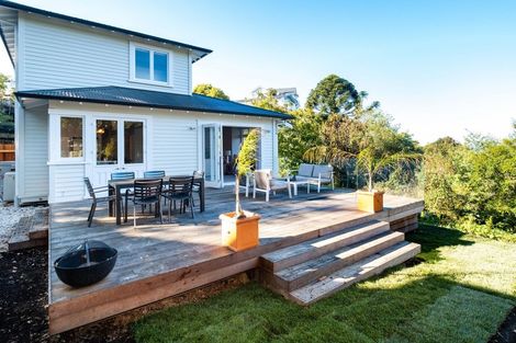 Photo of property in 10 Lincoln Road, Bluff Hill, Napier, 4110