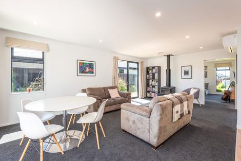 Photo of property in 30 Highgate Drive, Rangiora, 7400