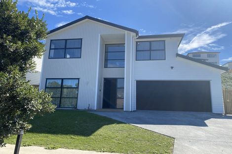 Photo of property in 30 Godfrey Drive, Orewa, 0931