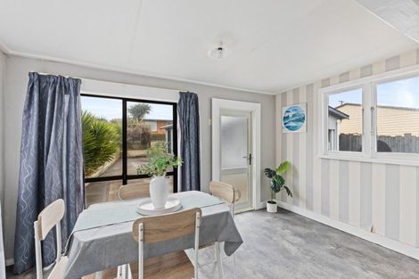 Photo of property in 69 Domett Street, Waitara, 4320