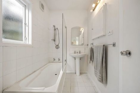 Photo of property in 36a Calcutta Street, Khandallah, Wellington, 6035