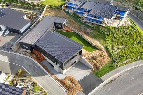 Photo of property in 13 Round Hill Rise, Cracroft, Christchurch, 8022