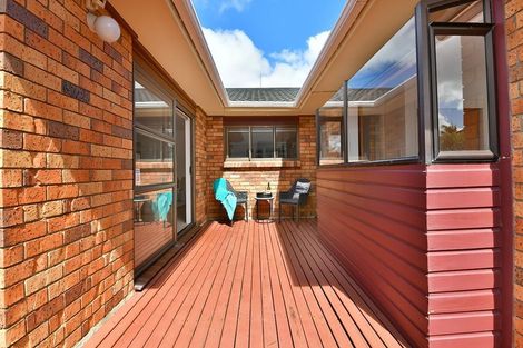 Photo of property in 2/428 Hibiscus Coast Highway, Orewa, 0931
