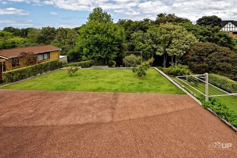 Photo of property in 172 Wiseley Road, West Harbour, Auckland, 0618