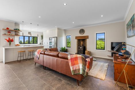 Photo of property in 138 Mckendry Road, Woodside, Outram, 9074