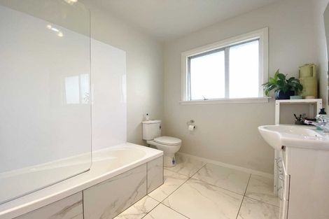 Photo of property in 121 Pages Road, Wainoni, Christchurch, 8061