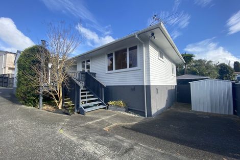 Photo of property in 532a Glenfield Road, Glenfield, Auckland, 0629